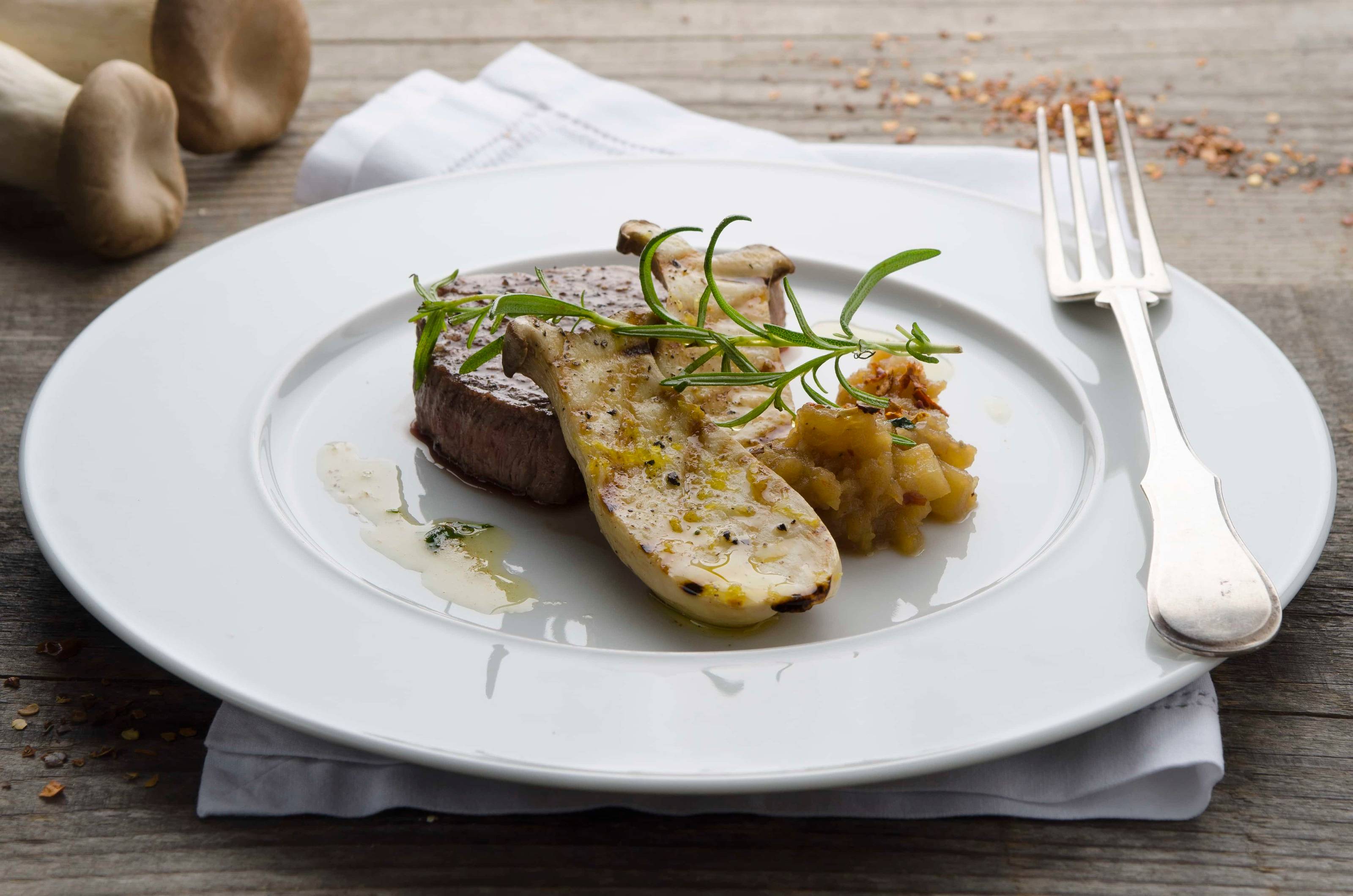 Steak mit Kräuterseitlingen