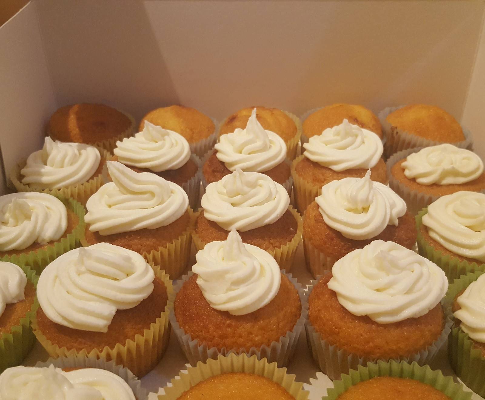 Cupcakes Topping mit Zitronencreme