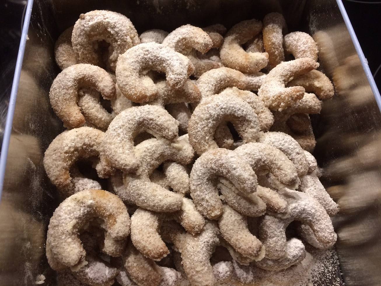 Vanillekipferl aus frischgemahlenem Dinkel