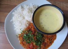 Erdnuss-Dal mit Joghurtcurry