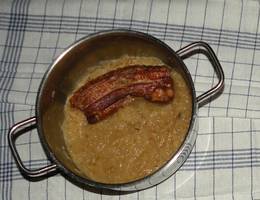 Sauerkraut mit Knusperfleisch Sauerkraut mit Knusperfleisch