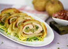 Knusprige Erdäpfel-Roulade mit Hendl Knusprige Erdäpfel-Roulade mit Hendl