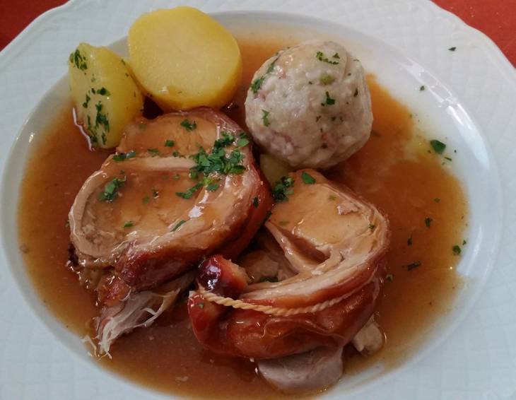 Schweine-Rollbraten Pfälzer Art Schweine-Rollbraten Pfälzer Art