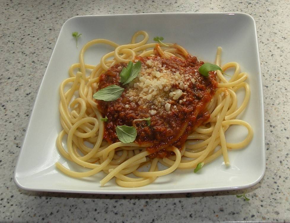 Spaghetti mit Steinpilz-Paradeissauce