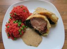 Lungenbraten mit Blattspinat im Blätterteigmantel Lungenbraten mit Blattspinat im Blätterteigmantel