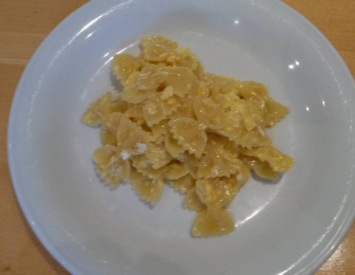 Farfalle aglio olio