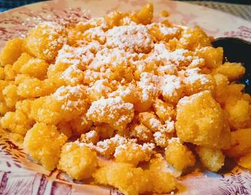 Zitroniger Grießschmarrn Zitroniger Grießschmarrn