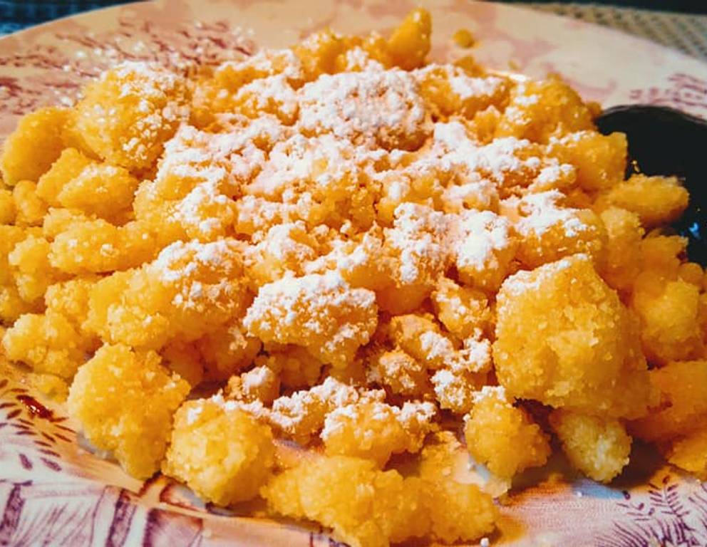 Zitroniger Grießschmarrn Zitroniger Grießschmarrn