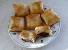 Blätterteigtascherl mit Nutellafülle Blätterteigtascherl mit Nutellafülle