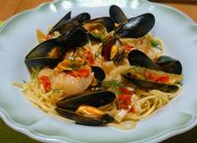 Spaghetti mit Miesmuscheln in Fenchel-Weißweinsauce Spaghetti mit Miesmuscheln in Fenchel-Weißweinsauce