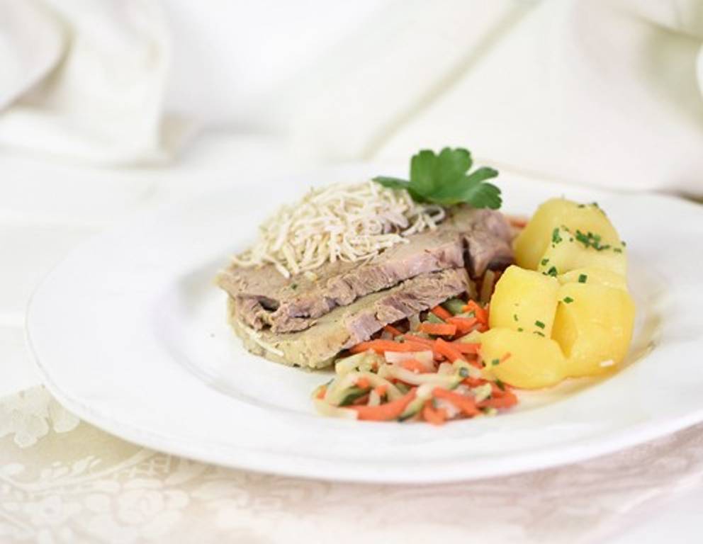 Steirisches Wurzelfleisch mit Kren Steirisches Wurzelfleisch mit Kren