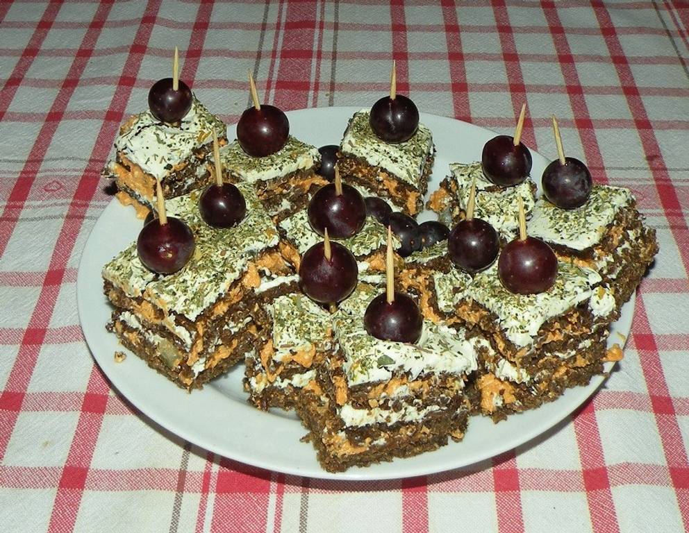 Pumpernickelhäppchen Pumpernickelhäppchen