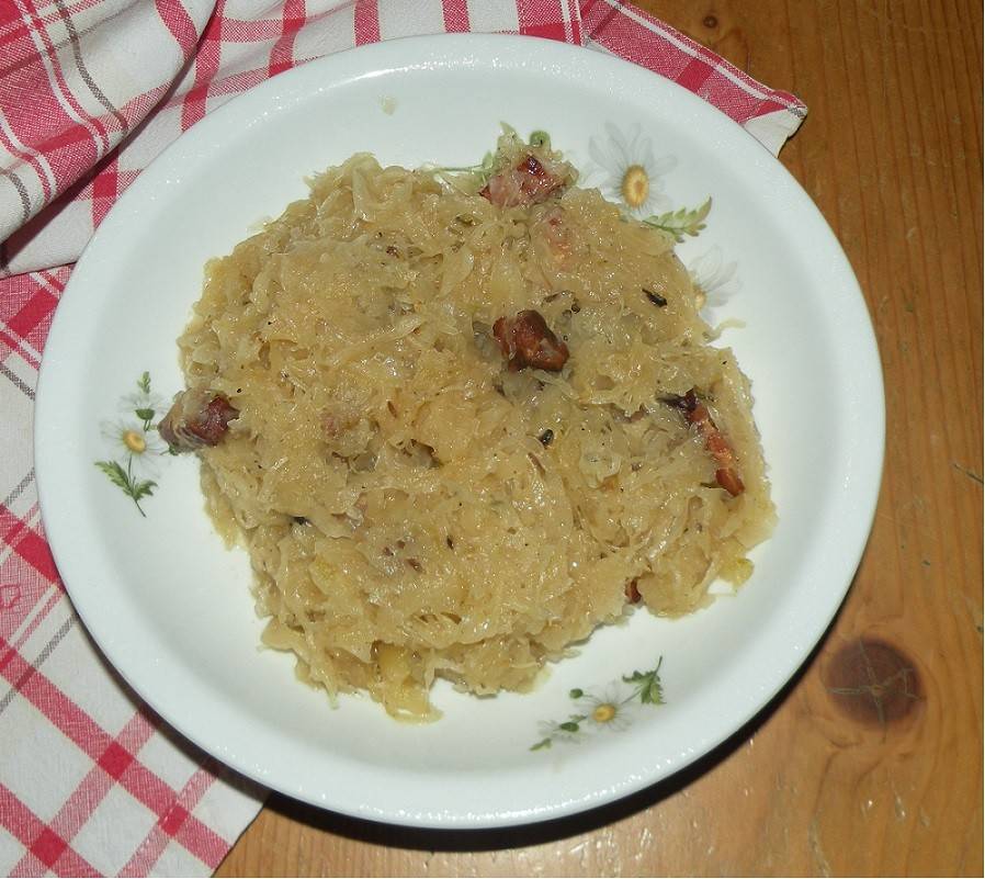 Sauerkraut mit Speck Rezept - ichkoche.ch