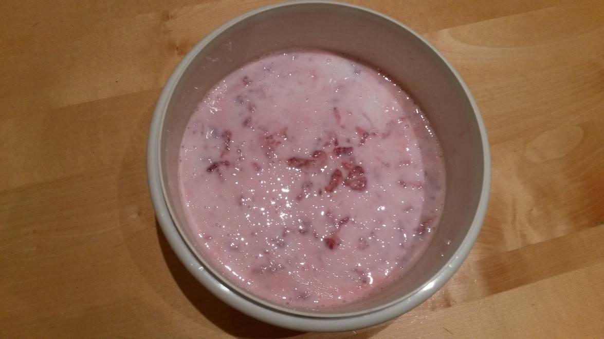 Erdbeeren mit Buttermilch