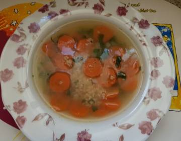 Hirse-Karotten-Suppe Hirse-Karotten-Suppe