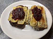 Überbackene Camembert-Brote Überbackene Camembert-Brote