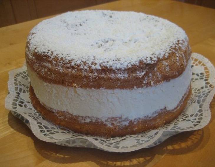 Topfen-Obers-Torte