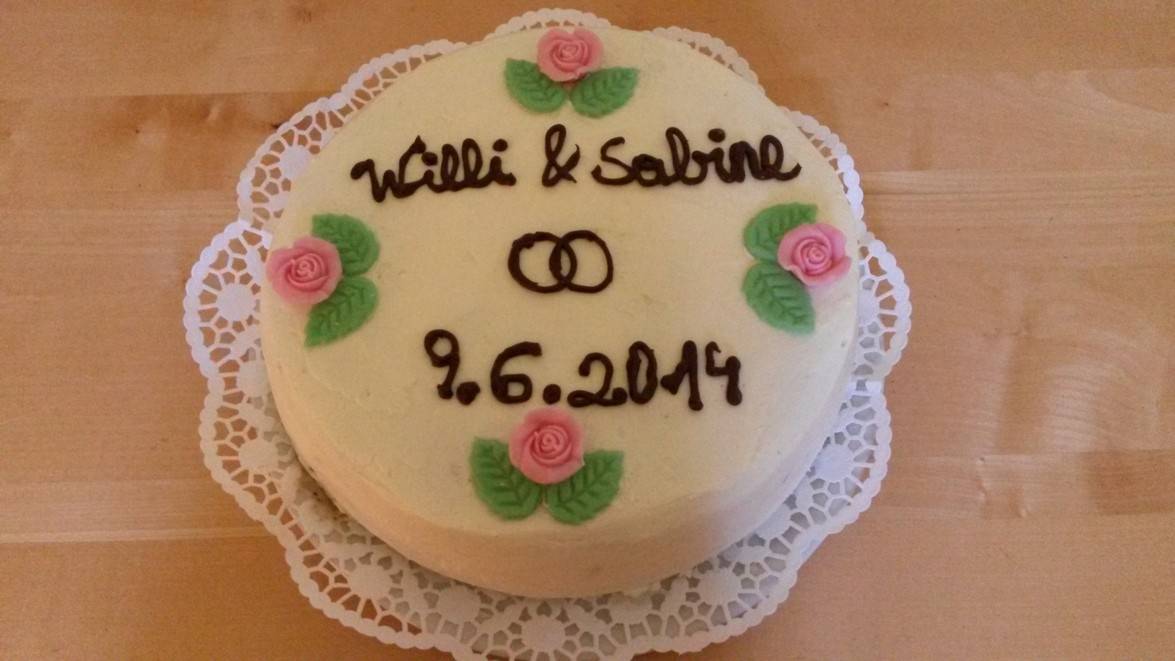 Limetten-Creme-Torte Rezept - ichkoche.de Limetten-Creme-Torte Rezept - ichkoche.de