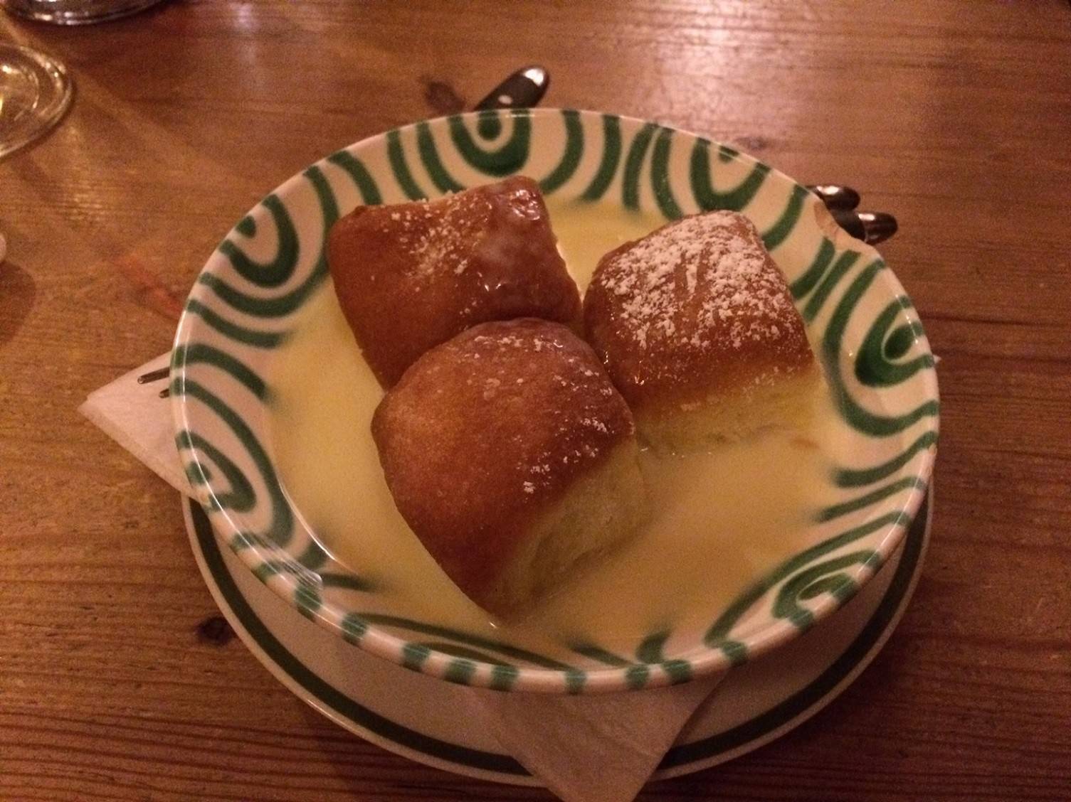 Backobst Buchteln mit Vanillesauce