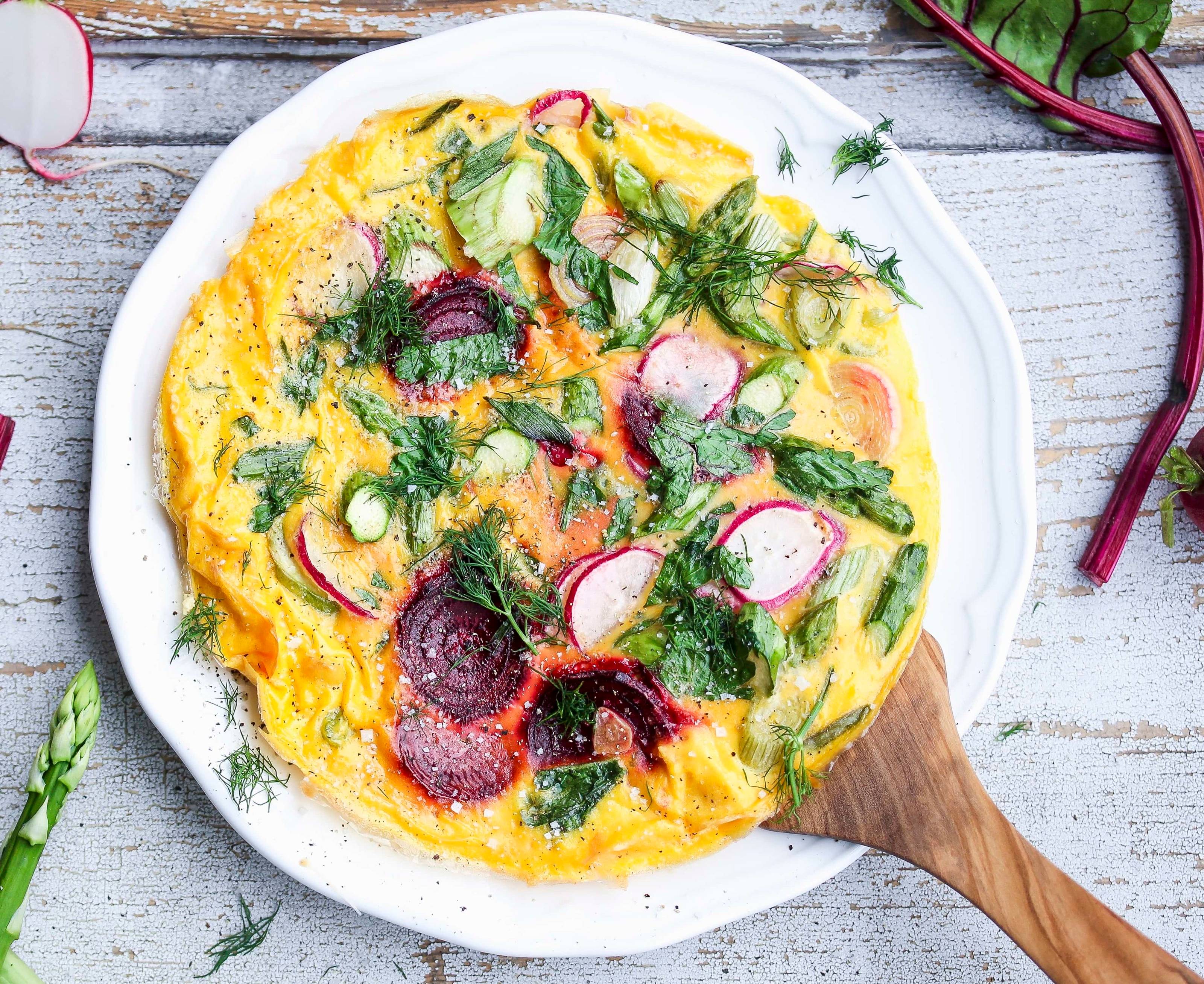 Frittata mit Spargel, Roten Rüben und Radieschen Rezept