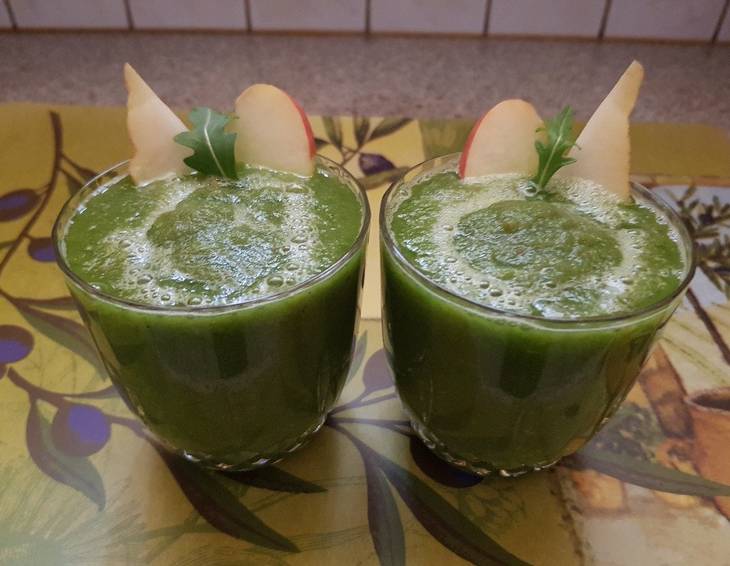 Rucola-Apfel-Birnen Smoothie