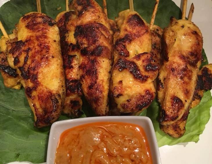 Hühner Satay Spieße mit Erdnuss Dip