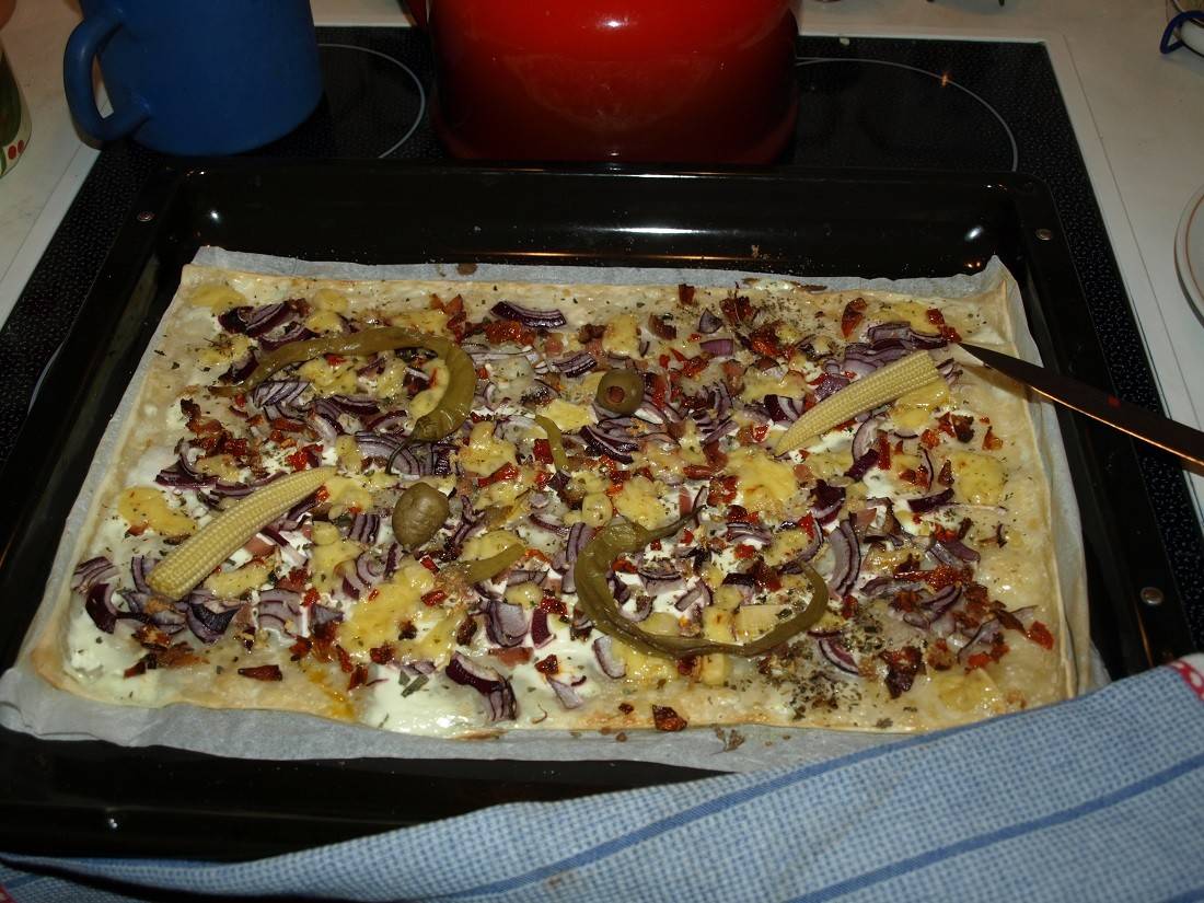 Flammkuchen mediterran Rezept - ichkoche.de