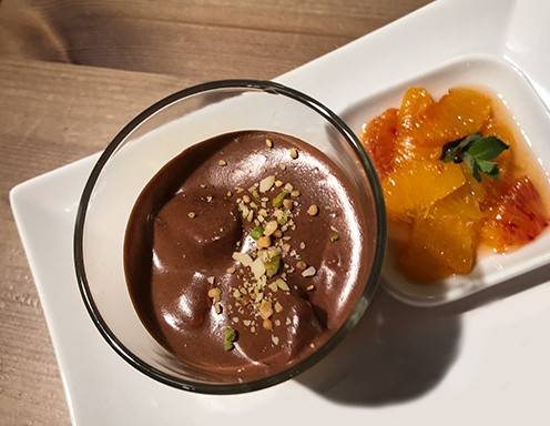 Schoko-Schmankerl-Mousse mit beschwipsten Orangen Rezept