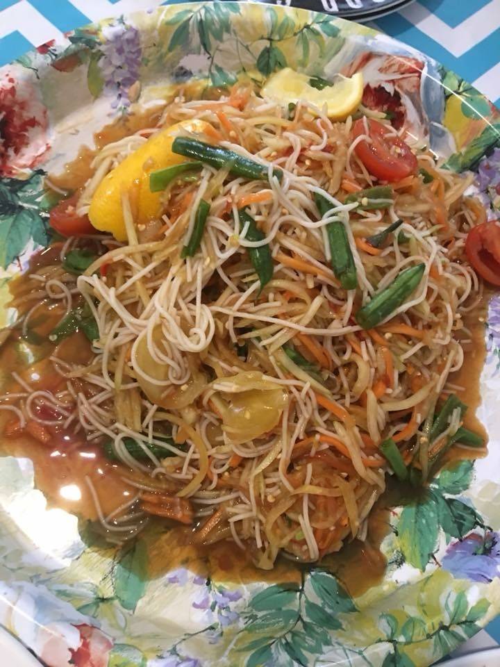 Asiatischer Reisnudelsalat