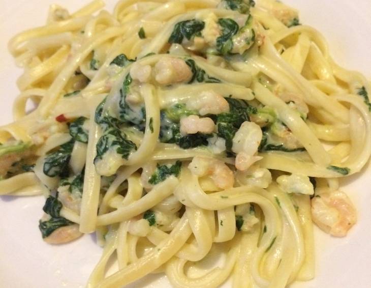 Shrimps-Pasta nach Florentiner Art mit karamellisiertem Knoblauch Shrimps-Pasta nach Florentiner Art mit karamellisiertem Knoblauch