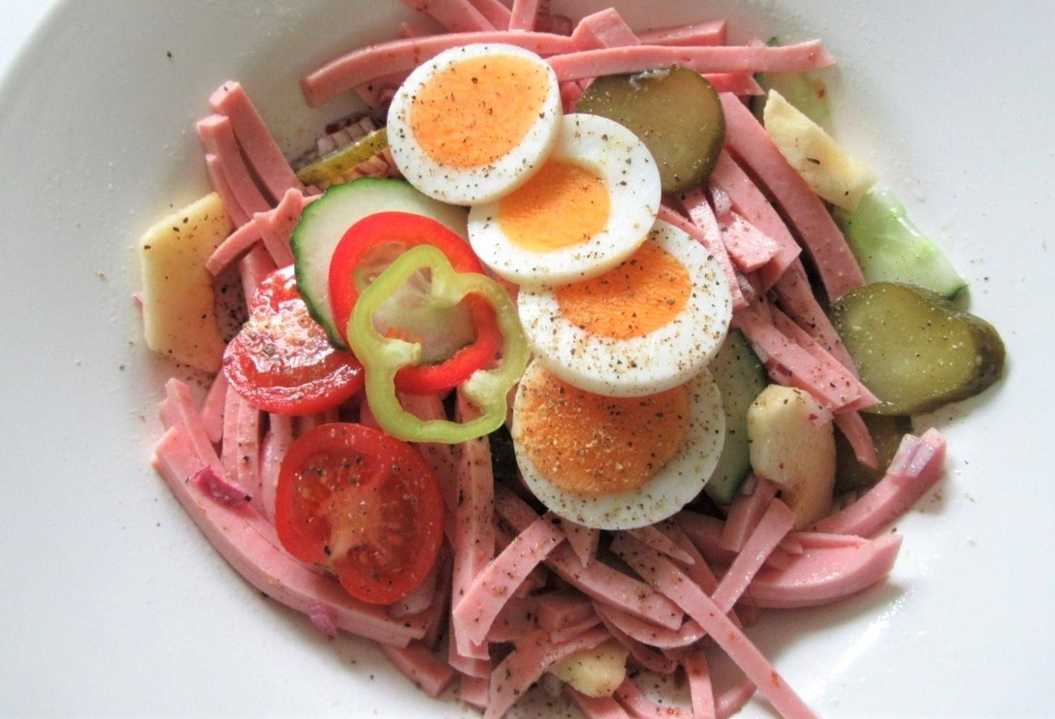 Bunter Wurstsalat Rezept - ichkoche.at Bunter Wurstsalat Rezept - ichkoche.at