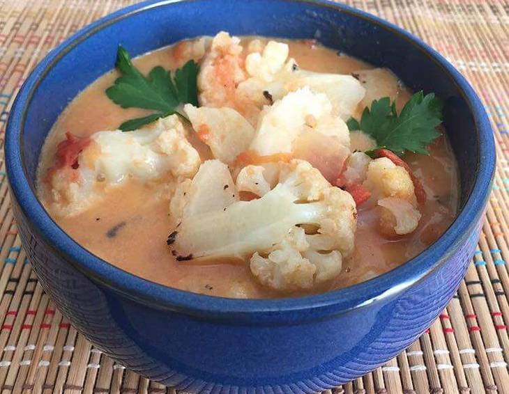 Thaicurry mit Karfiol oder Brokkoli und Krebsschwänze Thaicurry mit Karfiol oder Brokkoli und Krebsschwänze