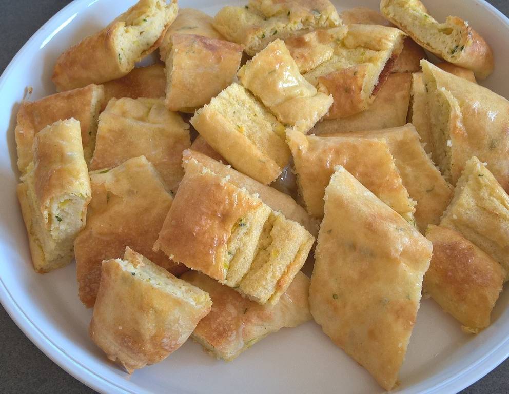 Grießstrudel für die Suppe Grießstrudel für die Suppe