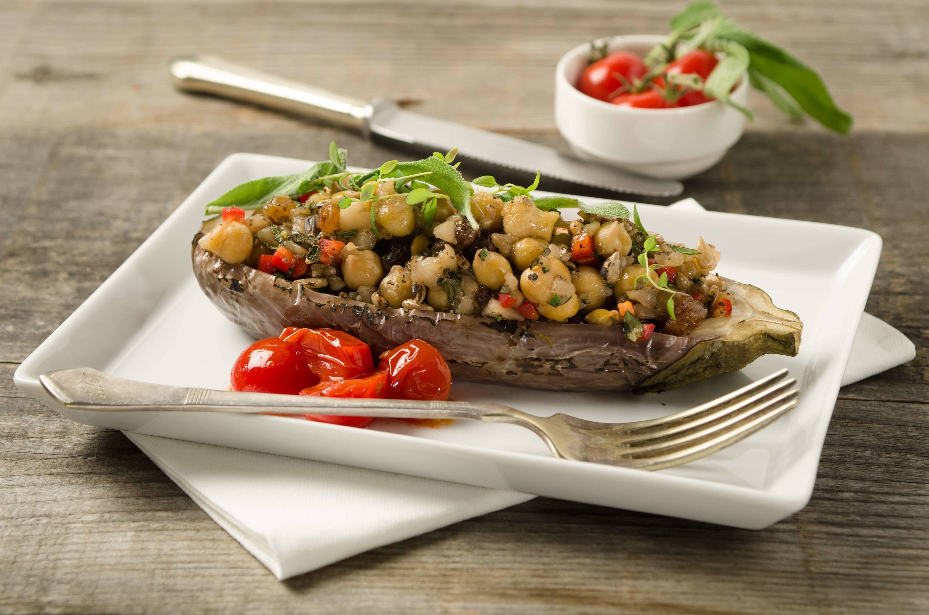 Gefüllte Melanzani mit Kichererbsen Rezept