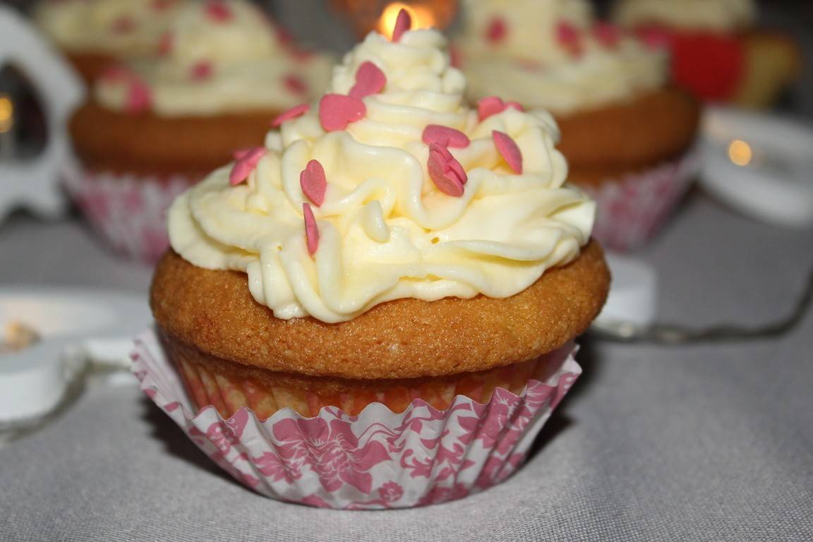 Vanille-Frischkäse-Frosting für Cupcakes