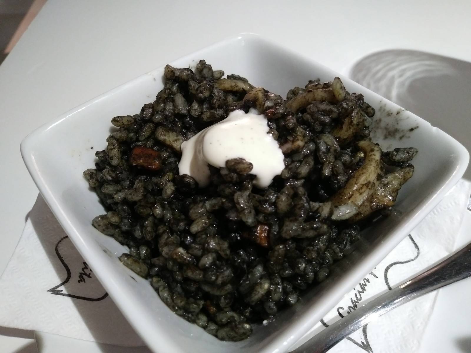 Risotto nero (Tintenfischrisotto)