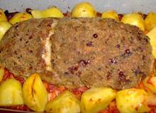 Faschierter Braten auf Karotten-Tomatengemüse Faschierter Braten auf Karotten-Tomatengemüse