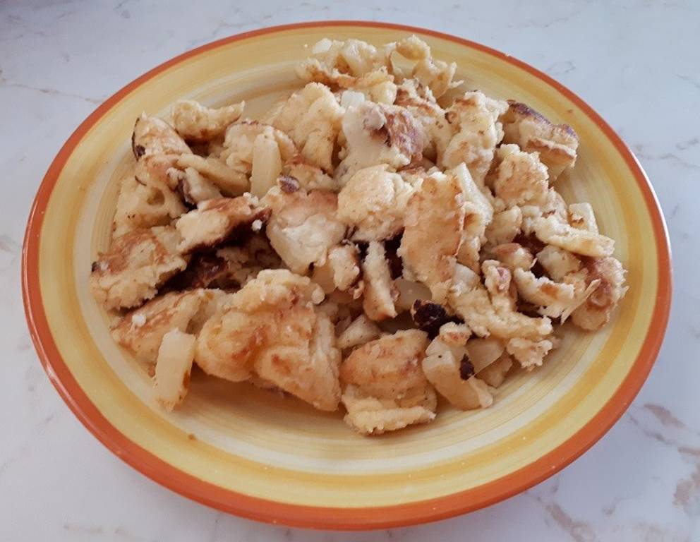 Ananasschmarren mit Kokos Ananasschmarren mit Kokos