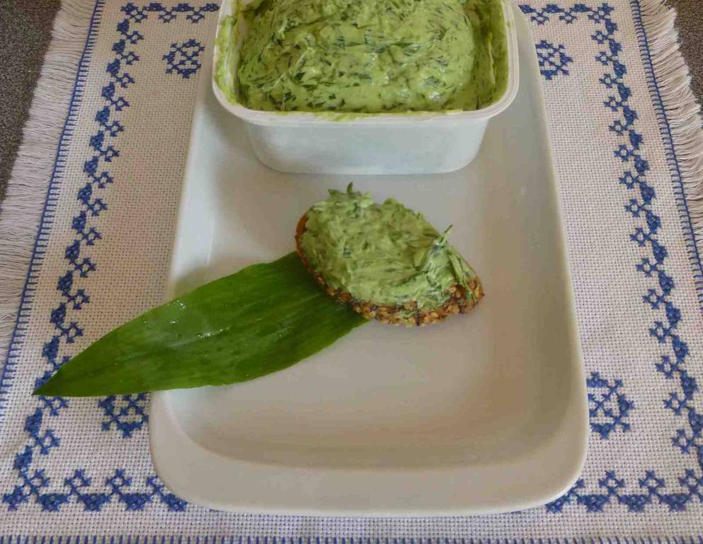 Bärlauchtopfen Bärlauchtopfen