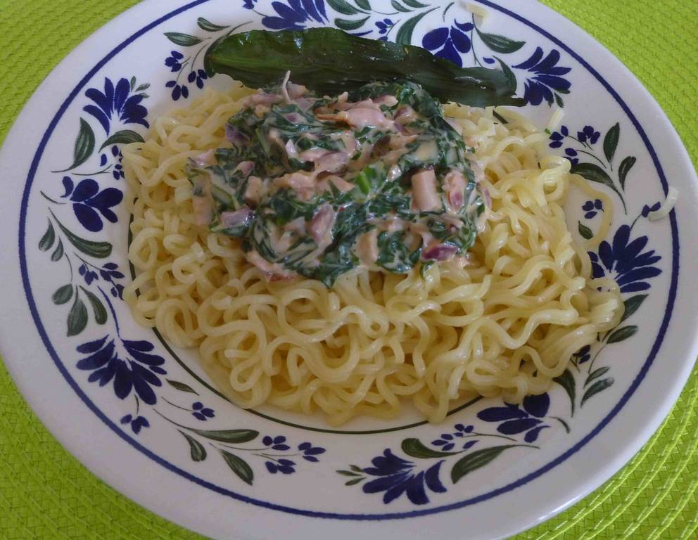 Nudeln mit Bärlauchsauce Nudeln mit Bärlauchsauce
