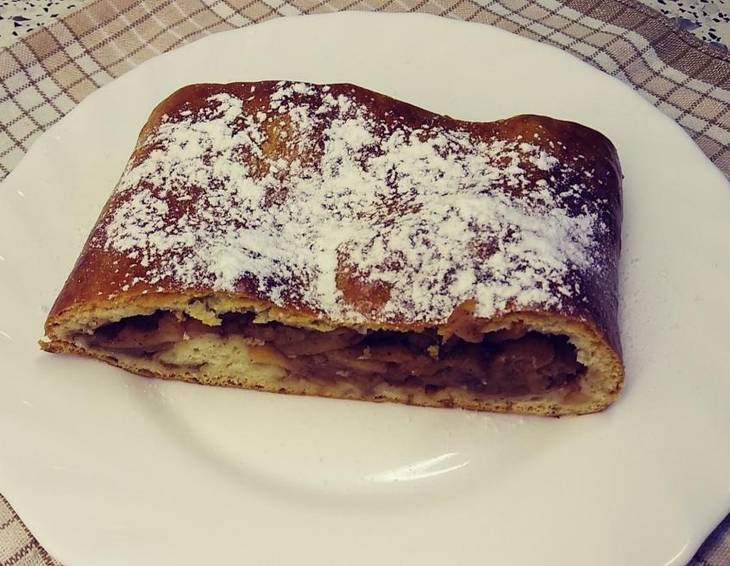 Schneller Germteig-Apfelstrudel