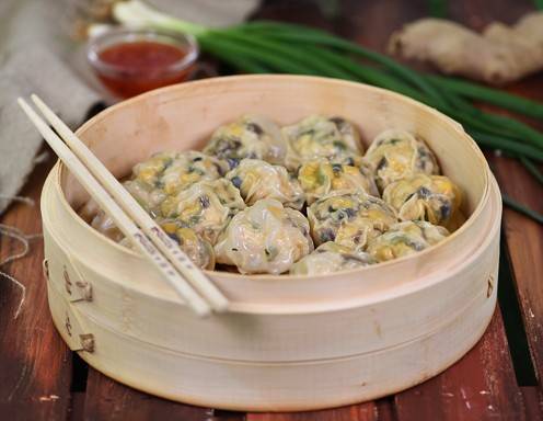 Gedämpfte Wan Tan mit Hühnerfleisch Rezept