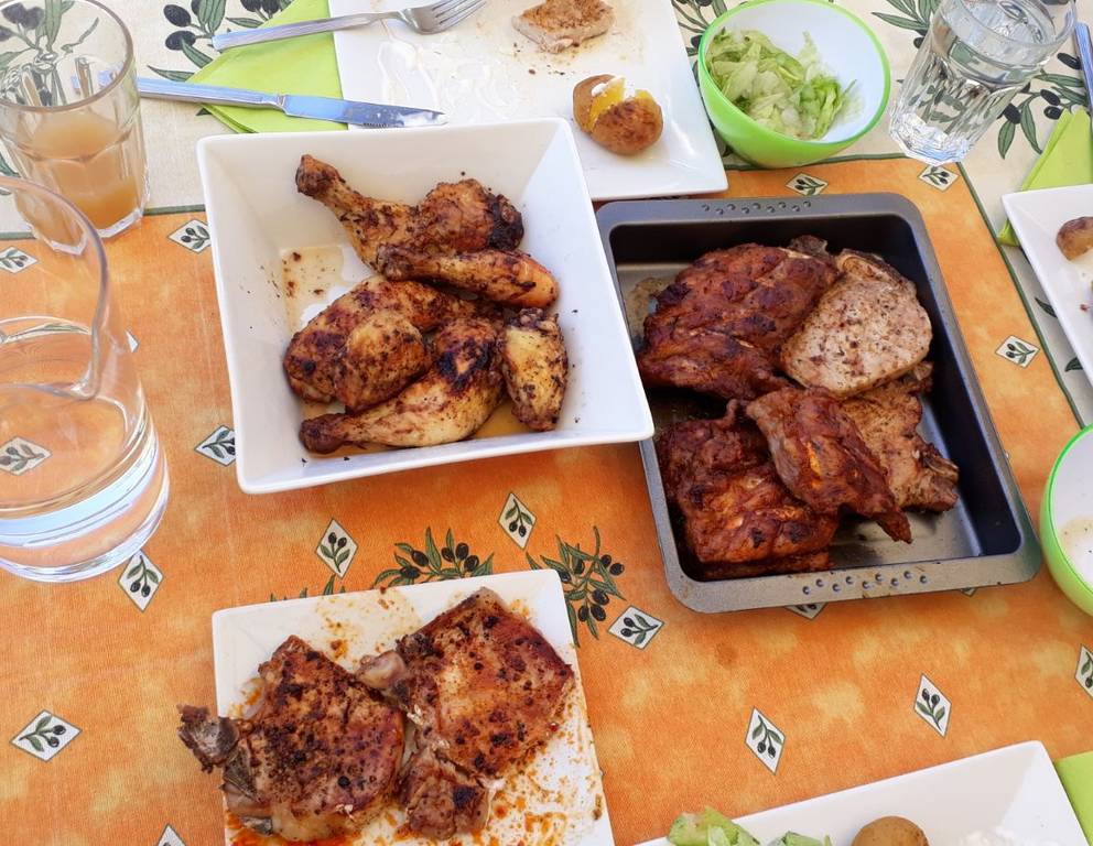 Grillfleisch mit Orangen-Pfeffer Marinade Grillfleisch mit Orangen-Pfeffer Marinade