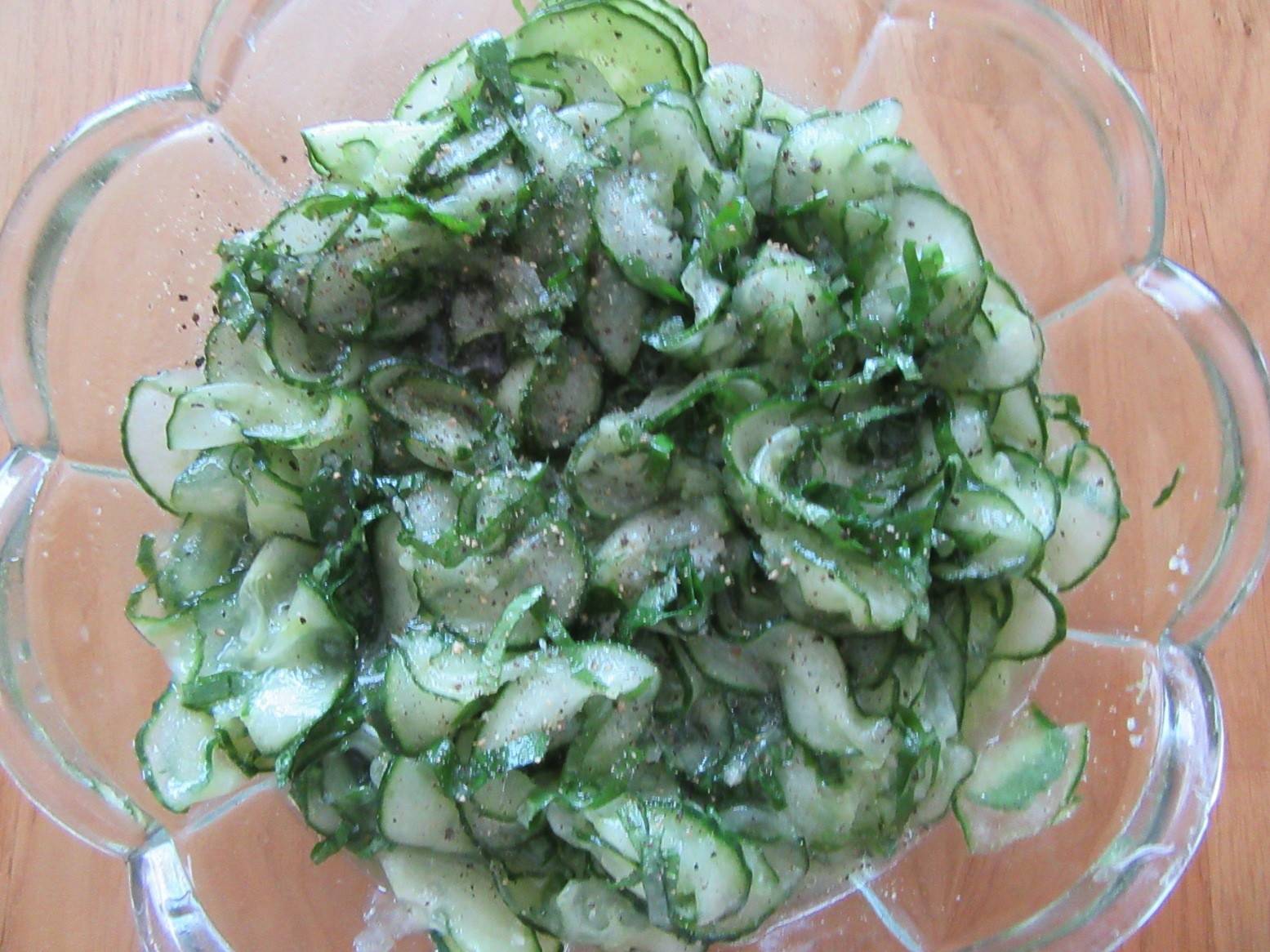 Flusskrebse mit Gartengurken und Dill Rezept - ichkoche.at