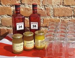 Die Queen liebt ihn - und wir auch: Gin! Haben Sie übrigens schon mal Gin Tonic mit... Marmelade drin probiert? Wir schon - und sind nun um ein aufregendes Geschmackserlebnis reicher! Die Queen liebt ihn - und wir auch: Gin! Haben Sie übrigens schon mal Gin Tonic mit... Marmelade drin probiert? Wir schon - und sind nun um ein aufregendes Geschmackserlebnis reicher!