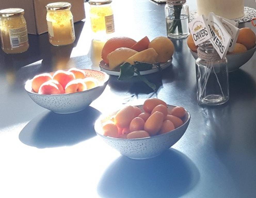 Feine Konfitüre, gesundes Obst... Feine Konfitüre, gesundes Obst...