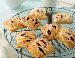 Kirsch-Topfentaschen Kirsch-Topfentaschen