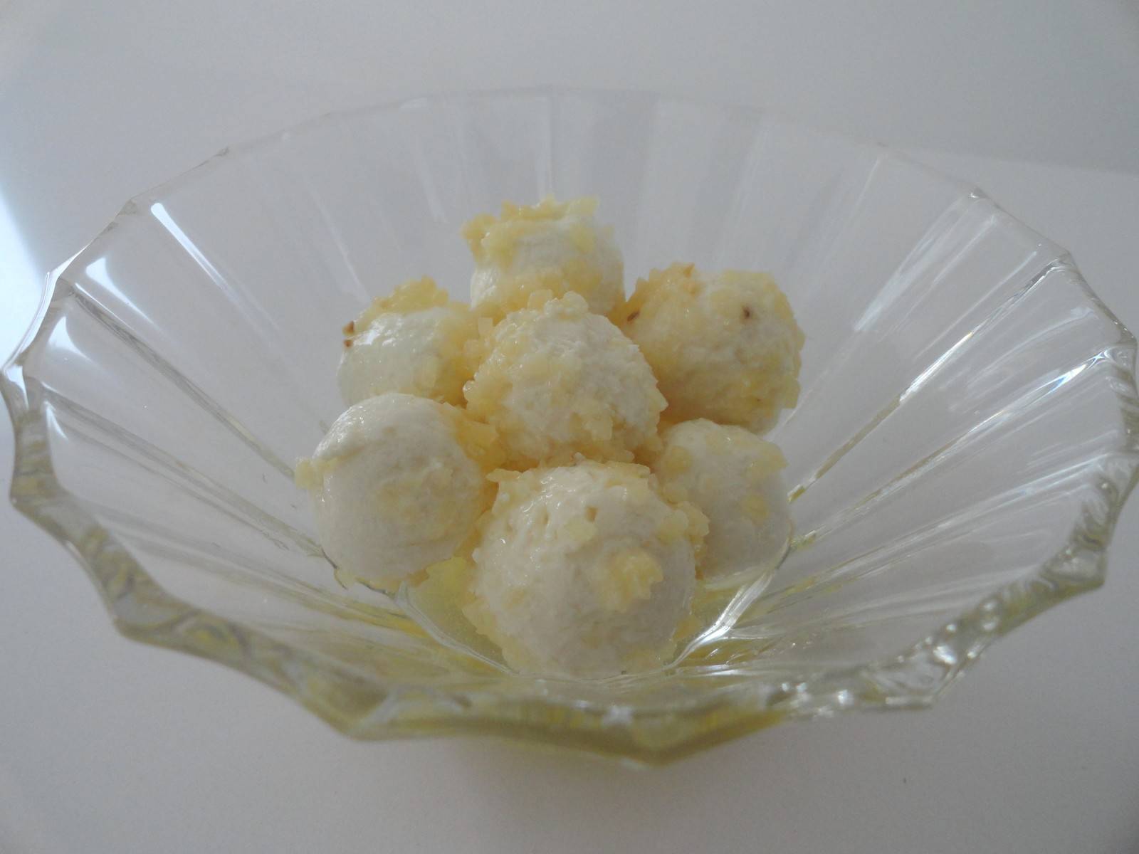 Knoblauch-Käse Kugeln Rezept - ichkoche.de Knoblauch-Käse Kugeln Rezept - ichkoche.de