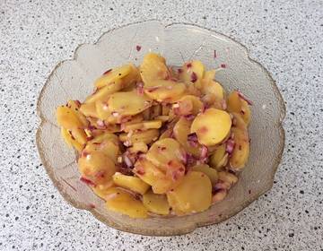 Erdäpfel-Salat Erdäpfel-Salat