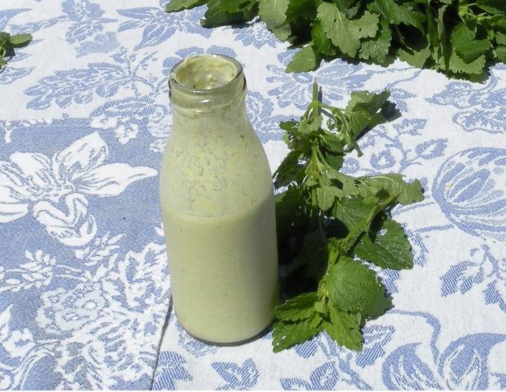 Sahniges Kräuterdressing Sahniges Kräuterdressing